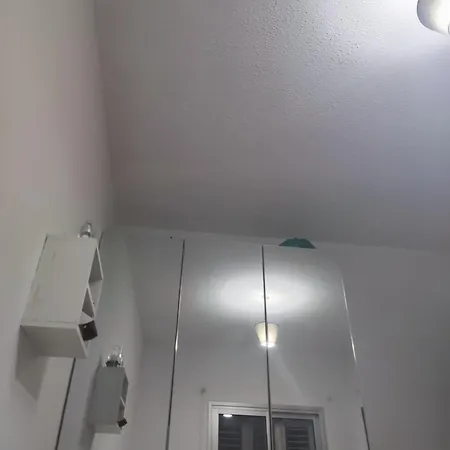 однокомнатная на берегу моря